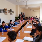 Заседание на "Общински съвет - Николаево" - водено от "председателя" Вели Велинов 