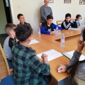 Заседание на "Общински съвет - Николаево" - водено от "председателя" Вели Велинов 